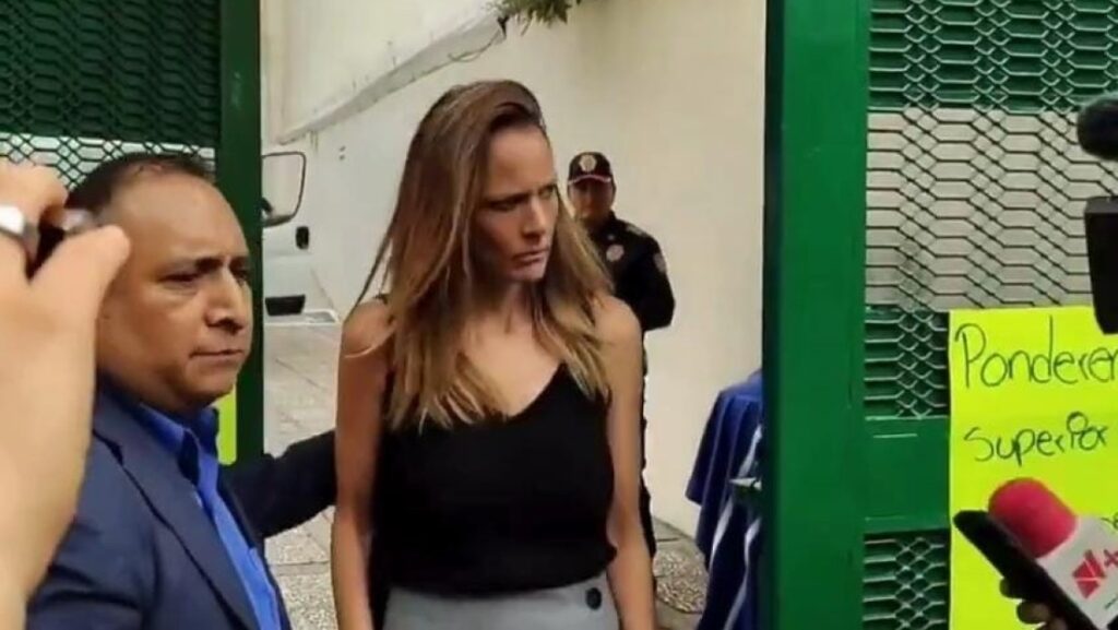 Las medidas que enfrenta 'Lady Racista', la modelo argentina que agredió a un policía en México