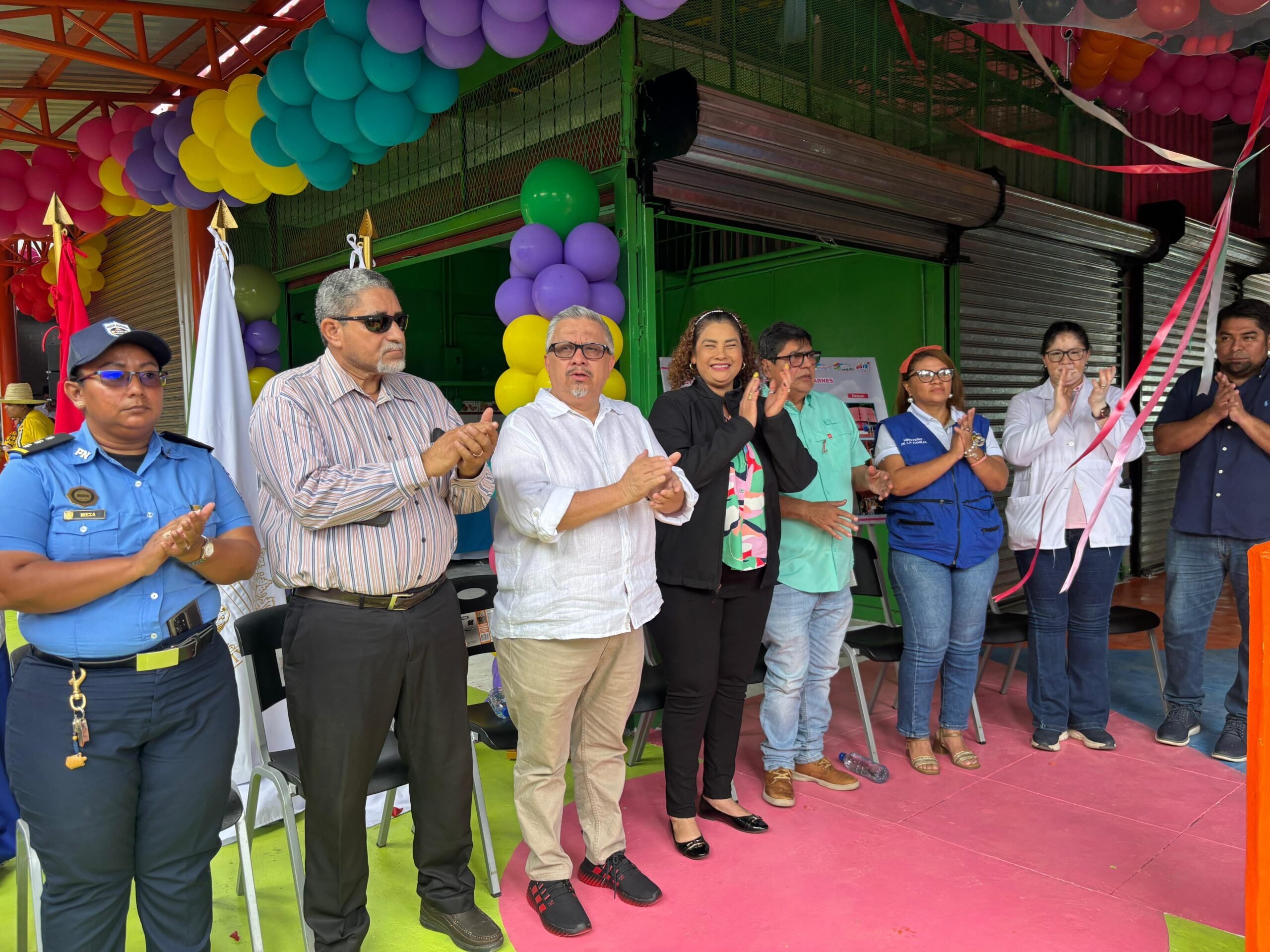Inauguran galerón de las carnes y perecederos en el mercado Mayoreo