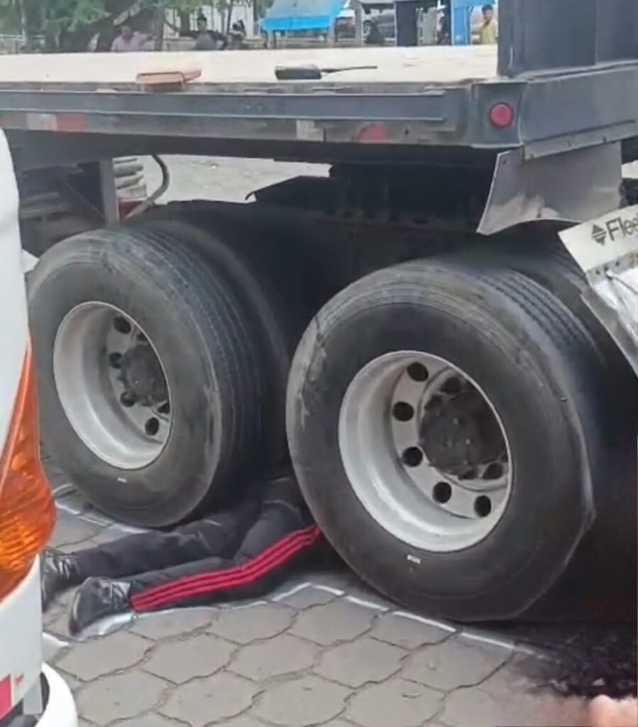 Adulto mayor muere por atropelló de un cabezal en Managua