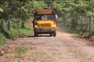 Familias del territorio indígena de Tasba Pri con nuevos caminos productivos rehabilitados