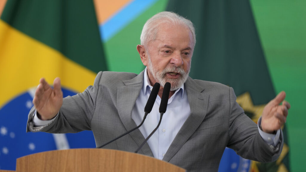 "Quiere acabar con el multilateralismo": Lula carga contra la interferencia de EEUU