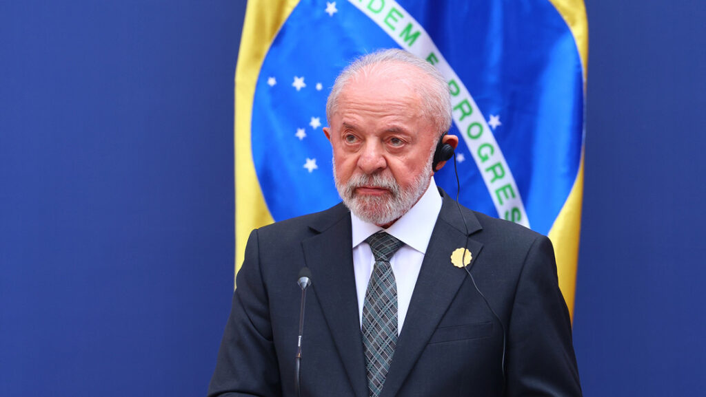 Lula se emociona hasta las lágrimas al recordar cuando no tenía para comer