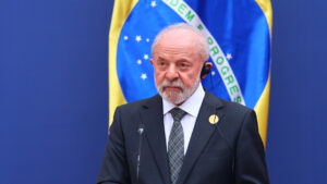 Lula se emociona hasta las lágrimas al recordar cuando no tenía para comer