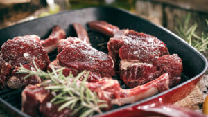 Una enfermedad que te hace alérgico a la carne y a los lácteos se está expandiendo por el mundo