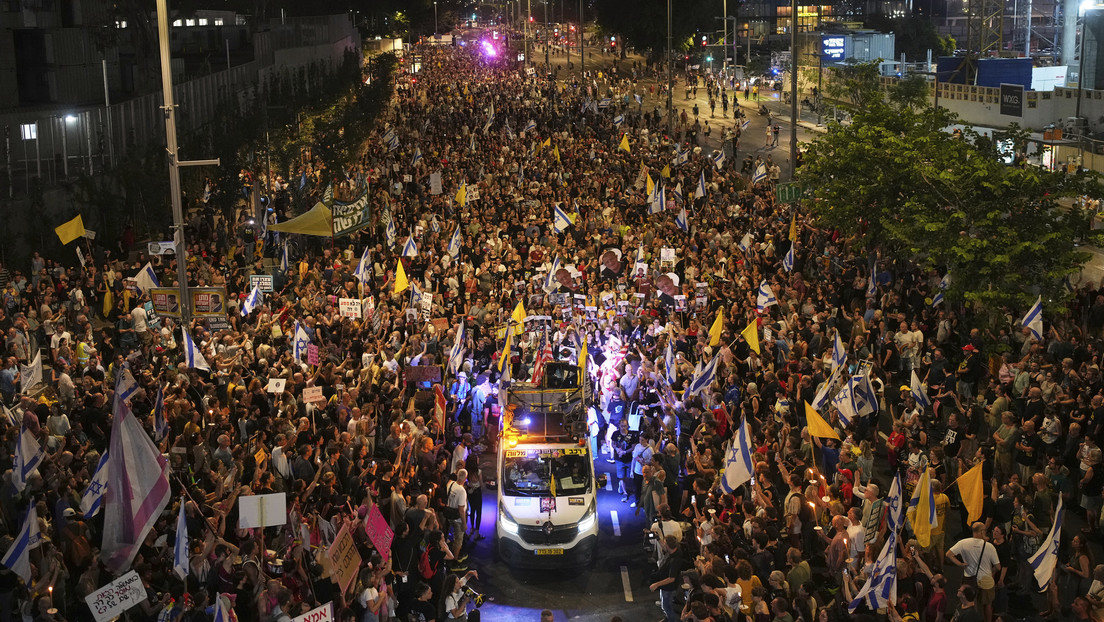 Más de 100.000 personas salen a protestar en Israel 