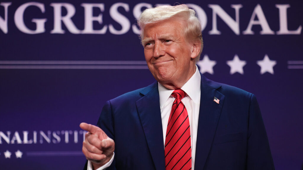 Trump confía en que sus conversaciones con Putin en Alaska salgan "muy bien"