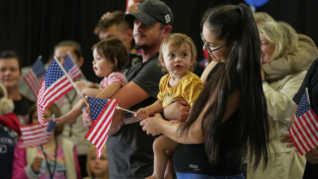 Reuters: Trump planea reducir drásticamente el tope de admisión de refugiados en EEUU