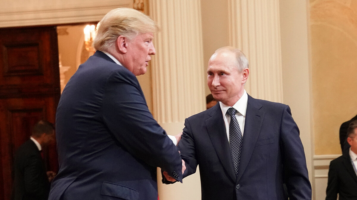 Los cancilleres de Rusia y de Turquía hablan sobre la cumbre Putin-Trump en Alaska