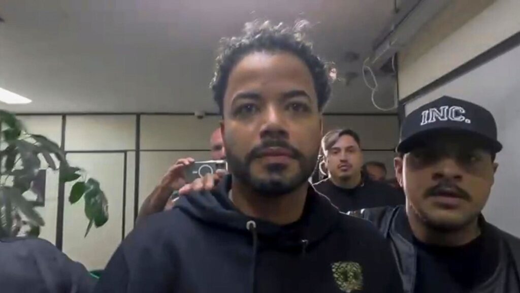 El 'influencer' que convirtió su mansión en una jaula de explotación sexual de adolescentes