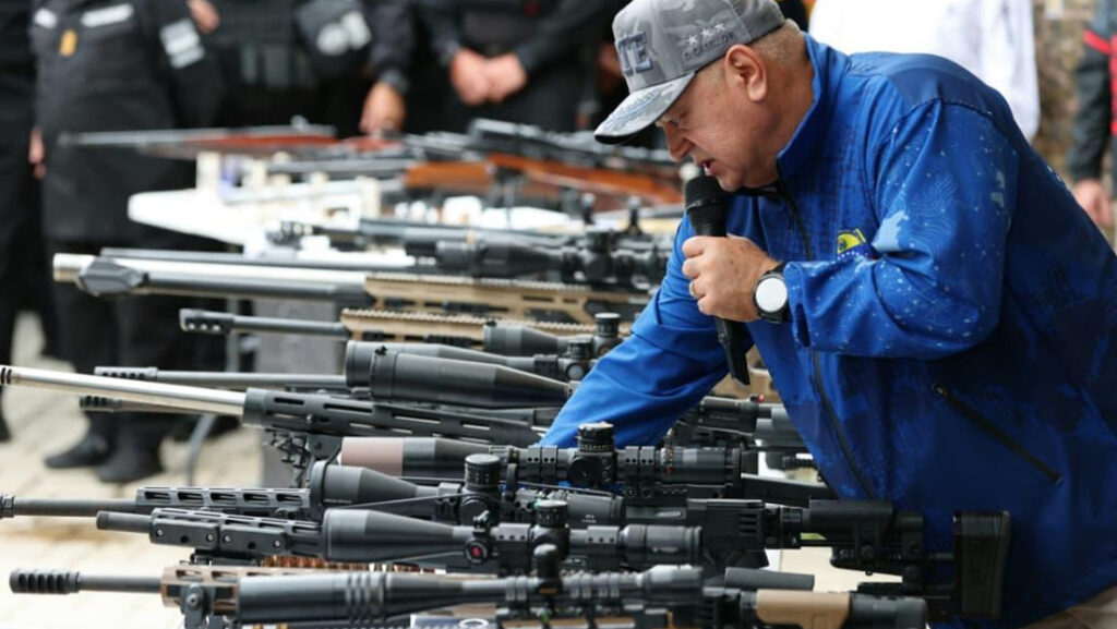Venezuela incauta arsenal de guerra vinculado a "planes terroristas"