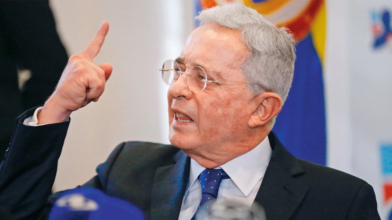 Ordenan libertad inmediata de Álvaro Uribe hasta que sea definida su sentencia
