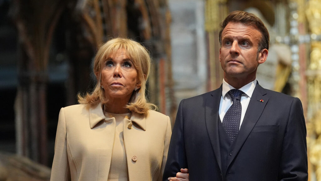 Macron comenta la demanda contra 'influencer' que dijo que su esposa nació hombre