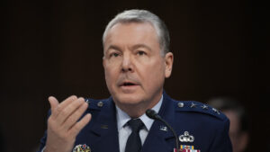 Despiden al jefe de la agencia responsable del informe sobre ataque de EEUU. a Irán