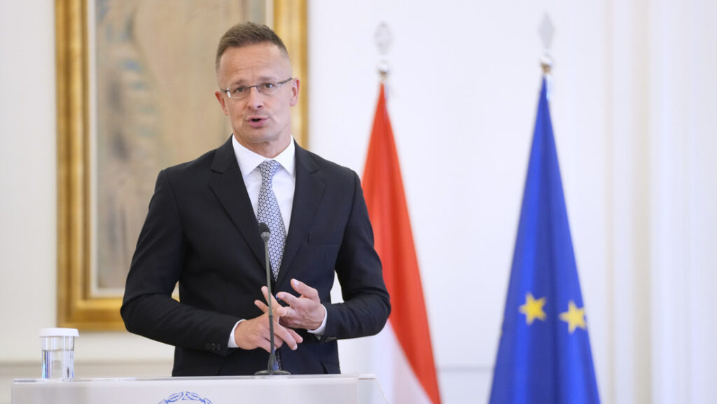 "Dejen de amenazarnos": La dura advertencia de Hungría a Zelenski