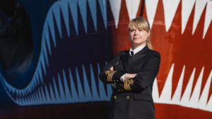 Conozca a la primera mujer del mundo en asumir el mando de un rompehielos atómico