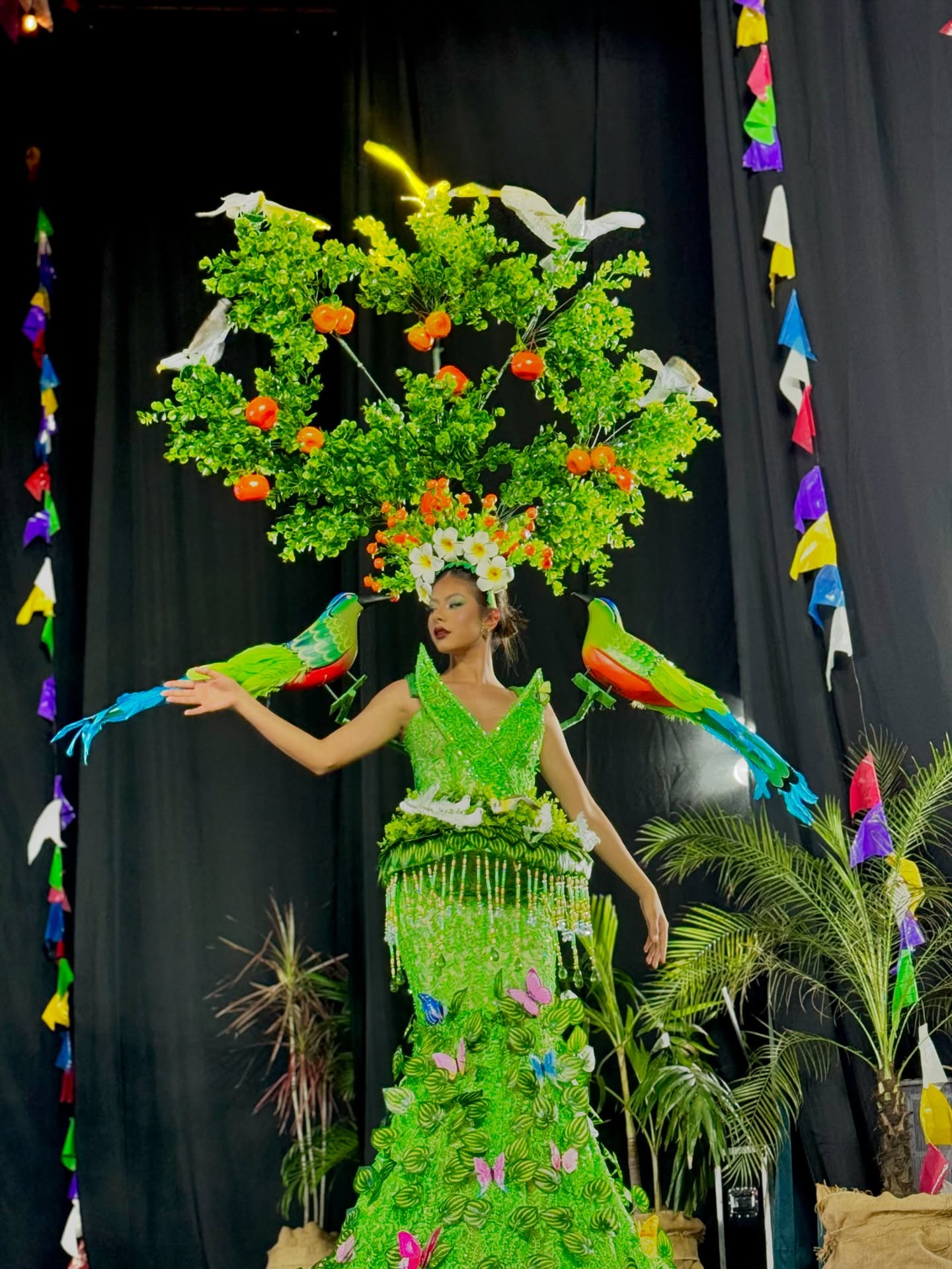 Candidatas a Reinas Nicaragua deslumbran con trajes nacionales y se alistan para la final