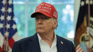 Trump ordena al Pentágono prepararse para contener el acercamiento entre Rusia y China