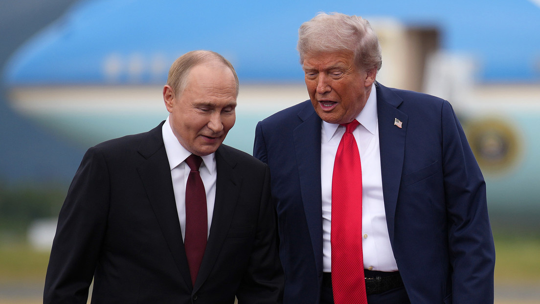“Trump no carece de humor”: Putin comenta la publicación sobre una “conspiración” сontra EEUU