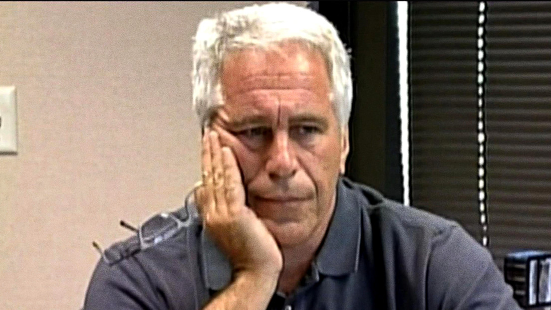 A Epstein se le pidió firmar que tenía “tendencias suicidas” en prisión