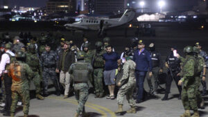 EE.UU. designa bandas ecuatorianas como terroristas y Noboa reacciona con una advertencia