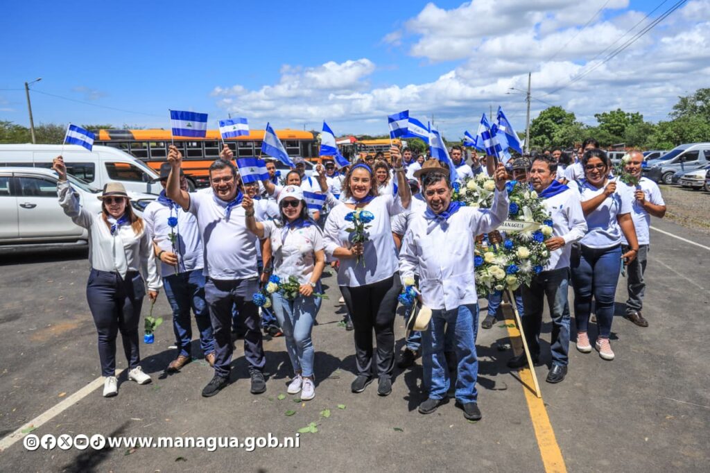 Autoridades edilicias de Managua rinden homenaje a los héroes de la patria
