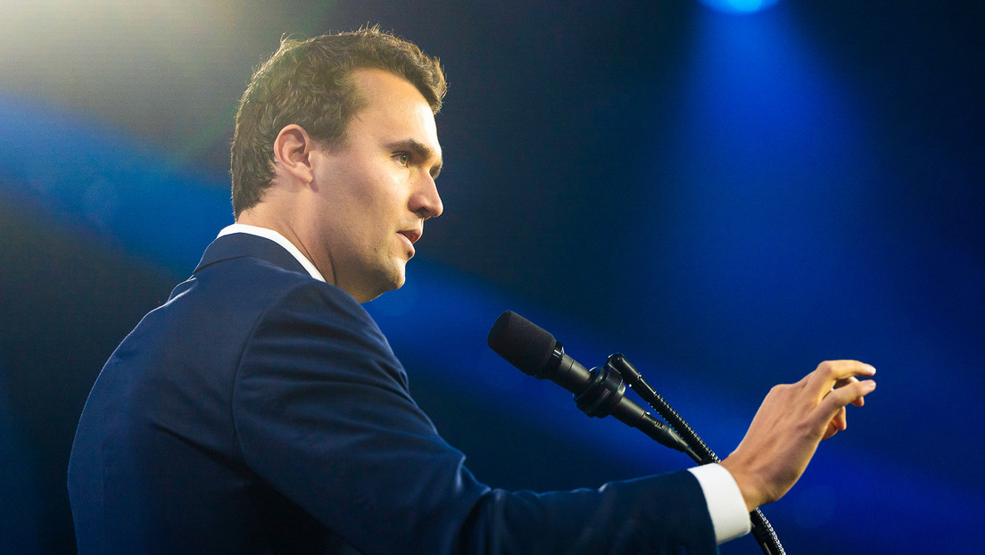 El activista político Charlie Kirk fue tiroteado en un acto público en EEUU