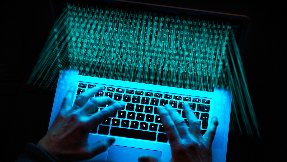 ‘Hackers’ hacen una videollamada al ministro de Defensa de Israel y filtran sus datos