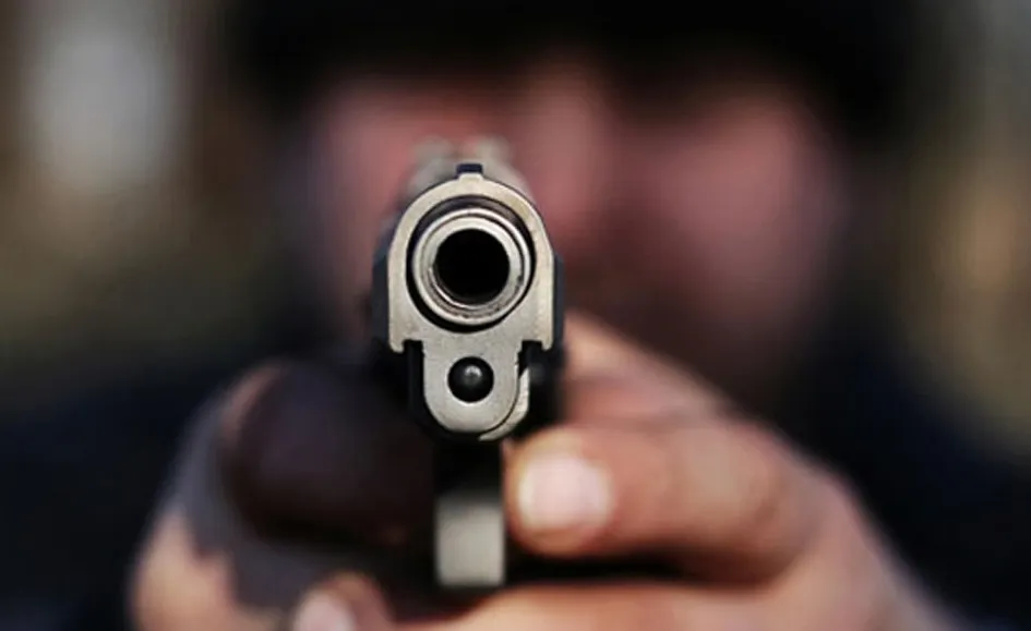 Sujeto agrede con cuchillo a otro y termina muerto tras ser baleado