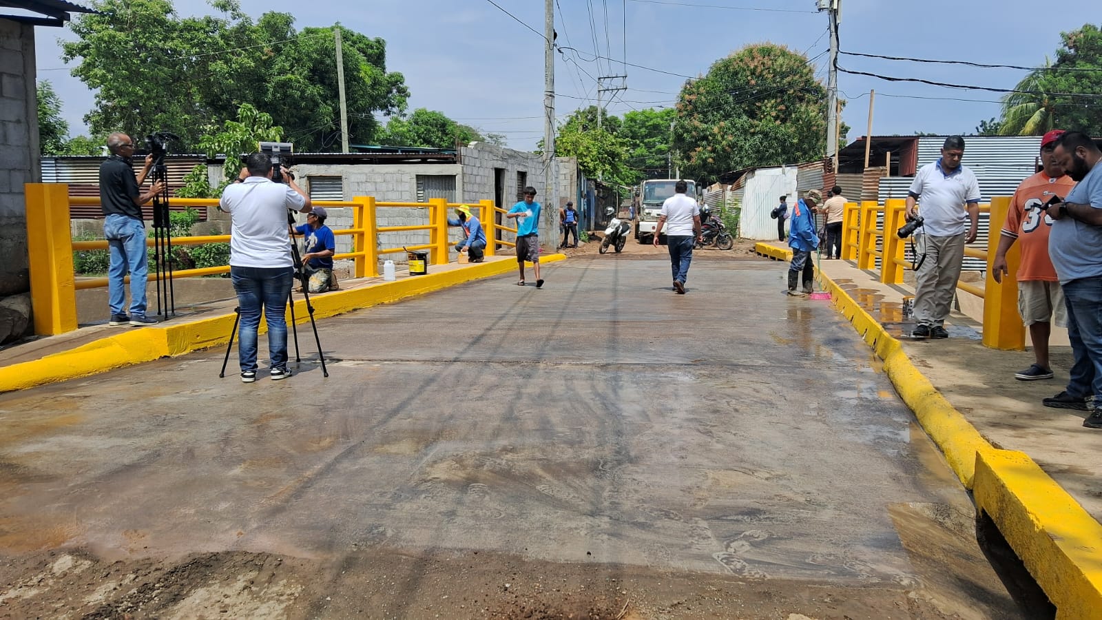 Más de 60 mil beneficiados con nuevo puente vehicular en Villa Reconciliación
