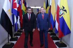 Embajador de Nicaragua presenta cartas credenciales ante el Canciller de Panamá