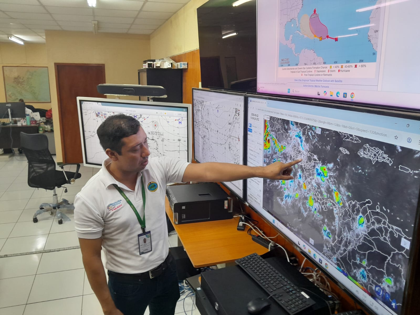 Dos ondas tropicales provocarán lluvias esta semana en Nicaragua, pero persistirá el calor