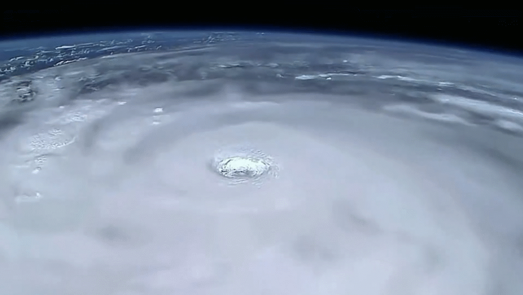 China toma medidas extraordinarias ante la llegada de un poderoso supertifón