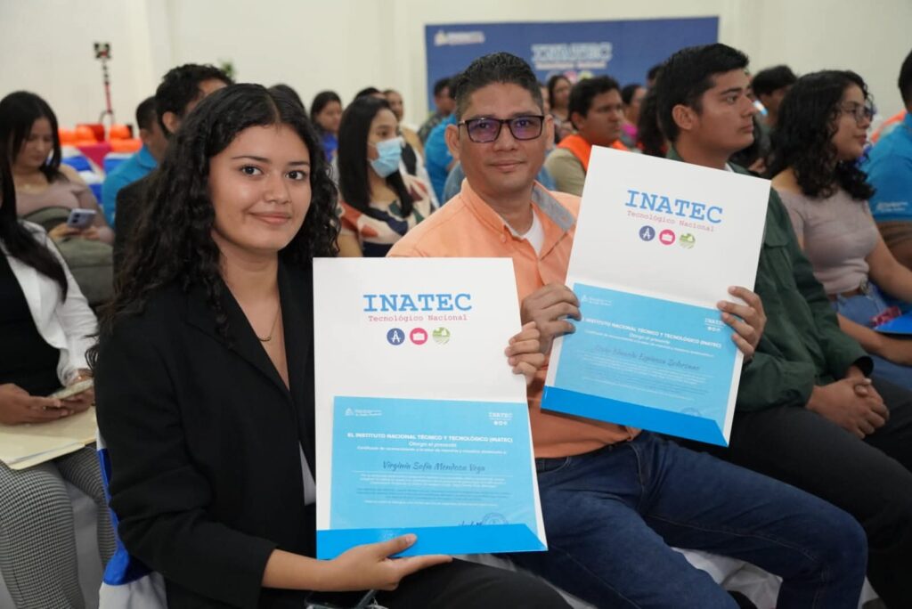 Inatec reconoce la labor de los maestros de los centros técnicos de Managua
