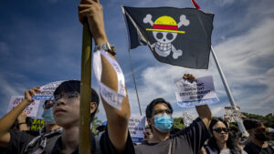 Qué está detrás del inesperado símbolo de protesta para la generación Z en Asia