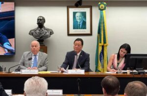 Brasil reafirma que negociará con Trump los aranceles, pero no el caso Bolsonaro