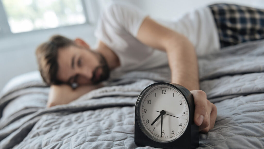 ¿Duerme mal? Este órgano podría estar envejeciendo más rápido de lo normal