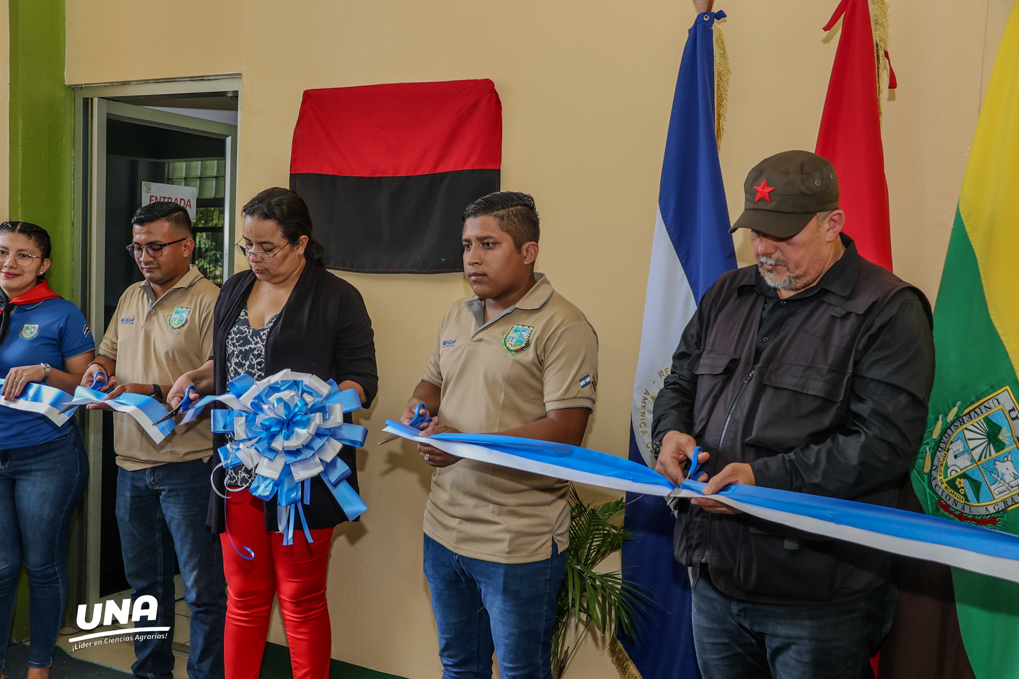 Inauguran mejoras del auditorio de la UNA en honor al General Benjamín Zeledón