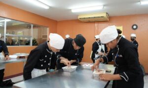 Autoridades universitarias inauguran Escuela Didáctica en Gastronomía Nacional