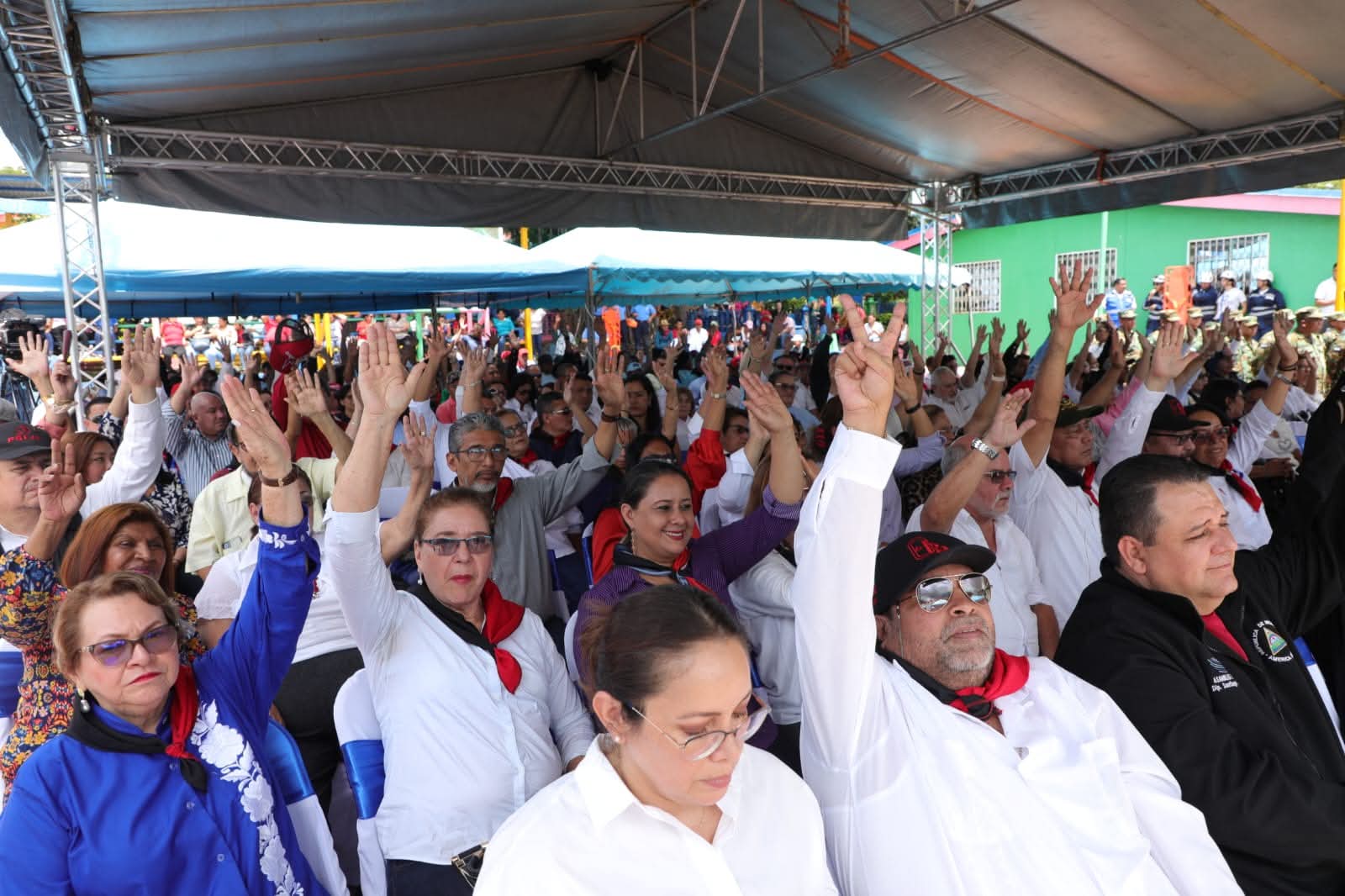 Parlamento aprueba la Ley Héroes de la Paz