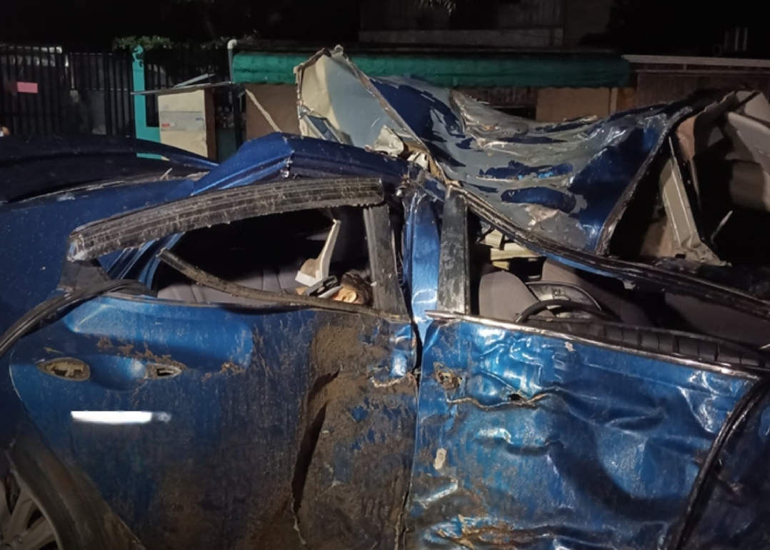 Dos personas mueren después que su vehículo se estrellara contra un árbol en Managua