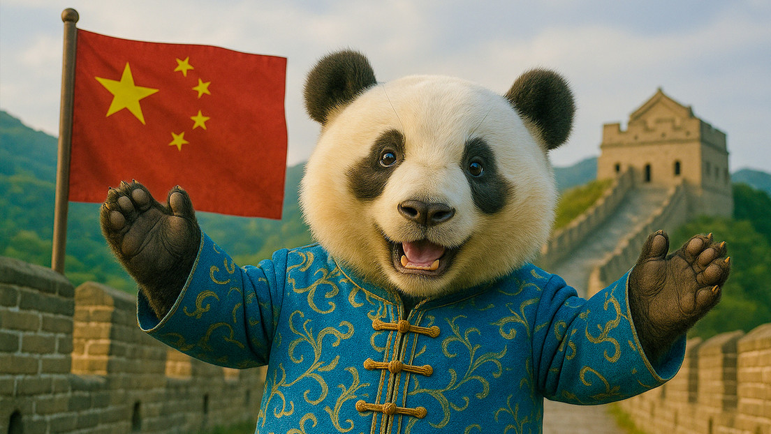 China a Panamá: “Mickey Mouse les cierra las puertas y el oso panda les abre los brazos”