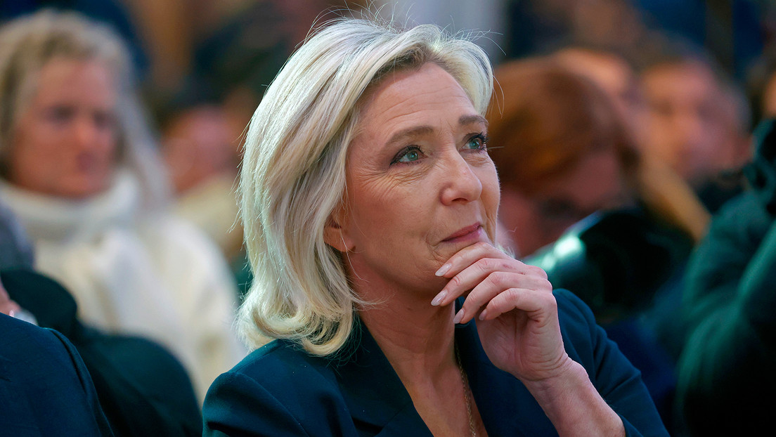 “Franceses desolados”: Le Pen tacha de “circo” la situación política en Francia