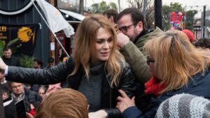 "Suban mis fotos en tanga": El llamado de una diputada argentina al 'voto pajín'