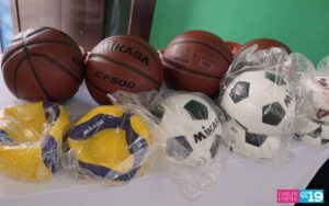 Mined entrega materiales deportivos a centros educativos de Managua