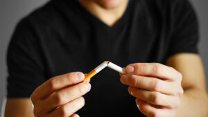 Deshazte de este mal hábito para protegerte de la demencia