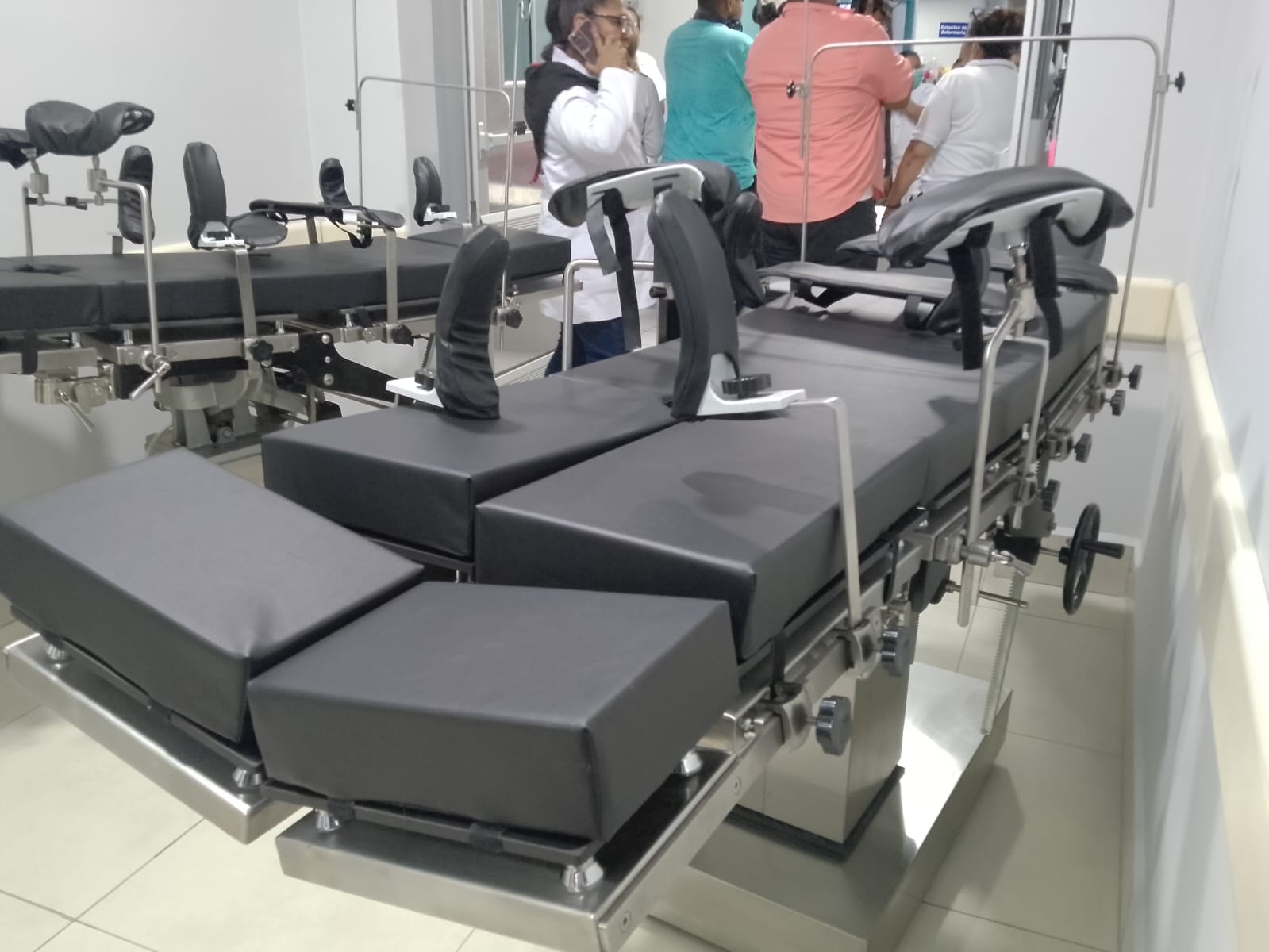 Hospitales de Nicaragua fortalecen procesos de cirugías con 12 nuevas camas quirúrgicas
