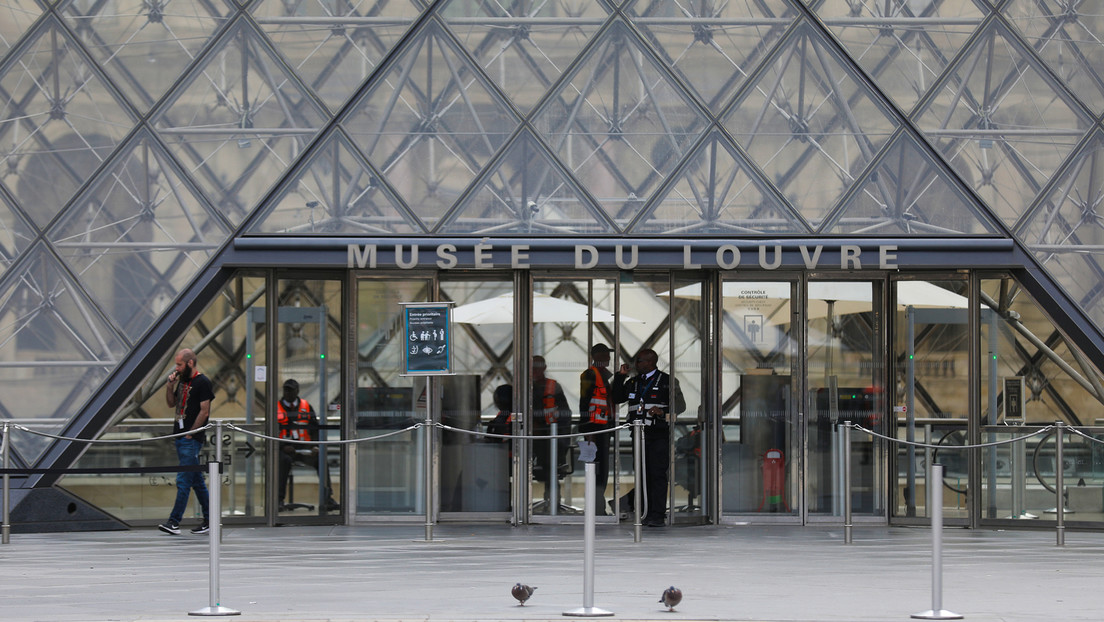 Pueden ser vendidas las joyas imperiales robadas del Louvre?