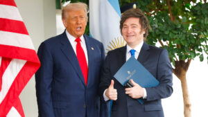 "Deuda para pagar deuda": Milei revela qué hará con el 'swap' de EEUU