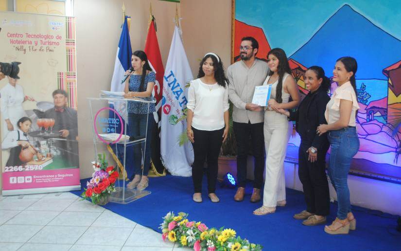 En Managua se gradúan más de un centenar de jóvenes en cursos de gastronomía