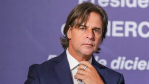 a "estafa" de un millonario contrato firmado por Lacalle Pou en Uruguay